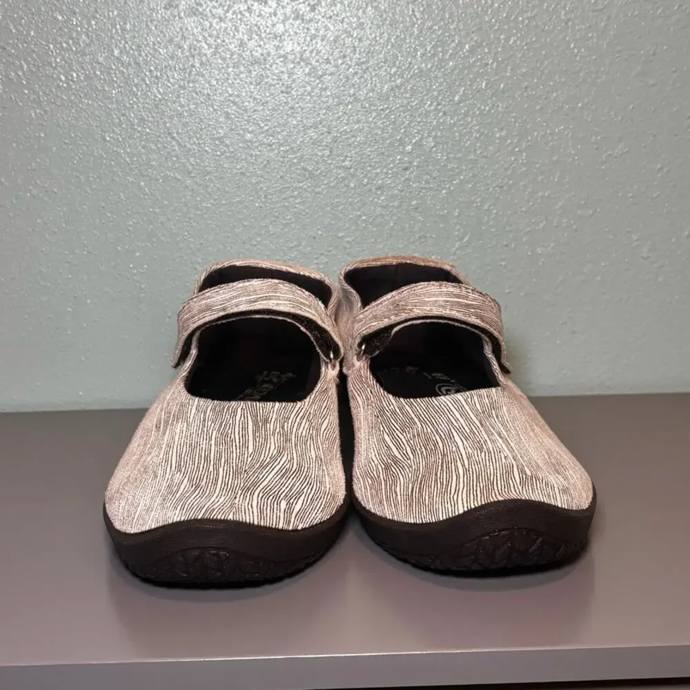 Arcopedico LTech Womens Size 40 US 9.5 Metallic Bronze Mary Jane Comfort Flats